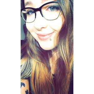 Meet your Posher, Amberlynn